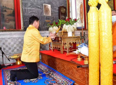 พิธีถวายเครื่องไทยธรรมและเทียนพรรษา ... พารามิเตอร์รูปภาพ 1