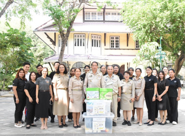 ผู้อำนวยการกองฯ พร้อมด้วย ... พารามิเตอร์รูปภาพ 4