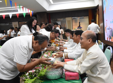 ผู้อำนวยการกอง และบุคลากร กพน. ... พารามิเตอร์รูปภาพ 10