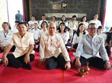 บุคลากร กพน. ร่วมถวายเทียนพรรษาและเครื่องไทยธรรม ... พารามิเตอร์รูปภาพ 13