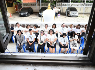 บุคลากร กพน. ร่วมถวายเทียนพรรษาและเครื่องไทยธรรม ... พารามิเตอร์รูปภาพ 17