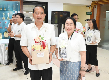 บุคลากร กพน. ร่วมถวายเทียนพรรษาและเครื่องไทยธรรม ... พารามิเตอร์รูปภาพ 3