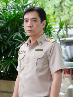 นายวราวุธ เจริญพลนภาชัย