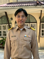 นายพิชาน เชาวน์ศิริ